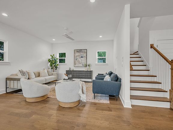 2nd image of 319 Glenrose Ave