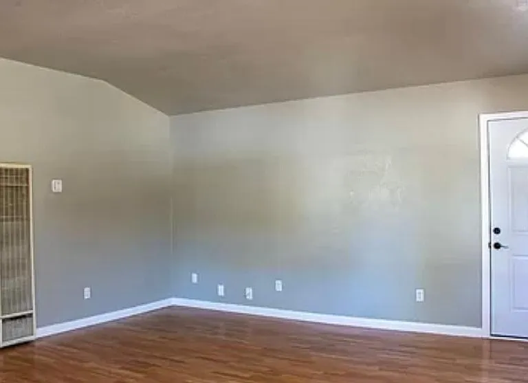 1367 1/2 Vineyard Dr — Photo 6