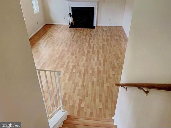 5th image of 2321 Bedfordshire Cir