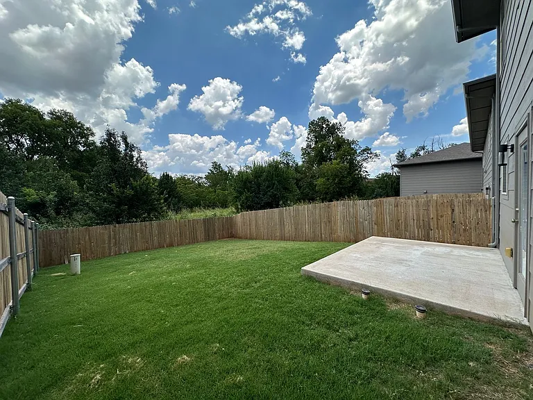13508 Vinita Dr — Photo 5