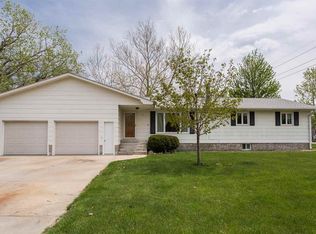 457 19th Ave, Columbus, NE 68601