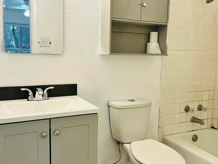 8200 Copper Ave NE #A — Photo 20