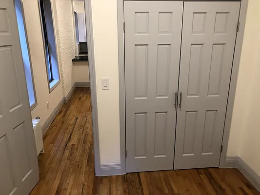 Rented by Skyline Realty LLC II | media 9