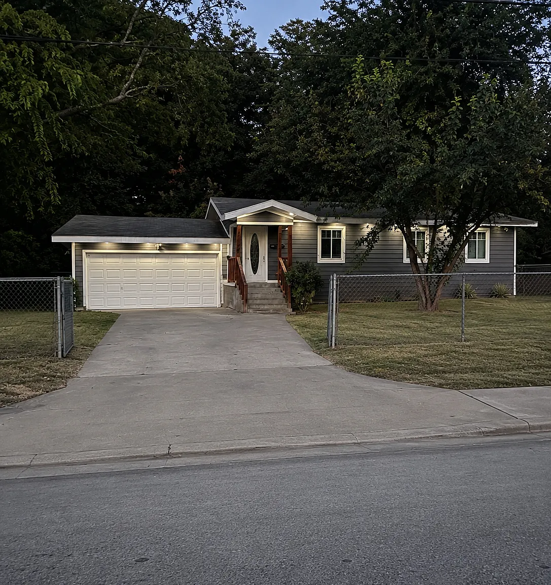 3 bed, $2,800 — Photo 1