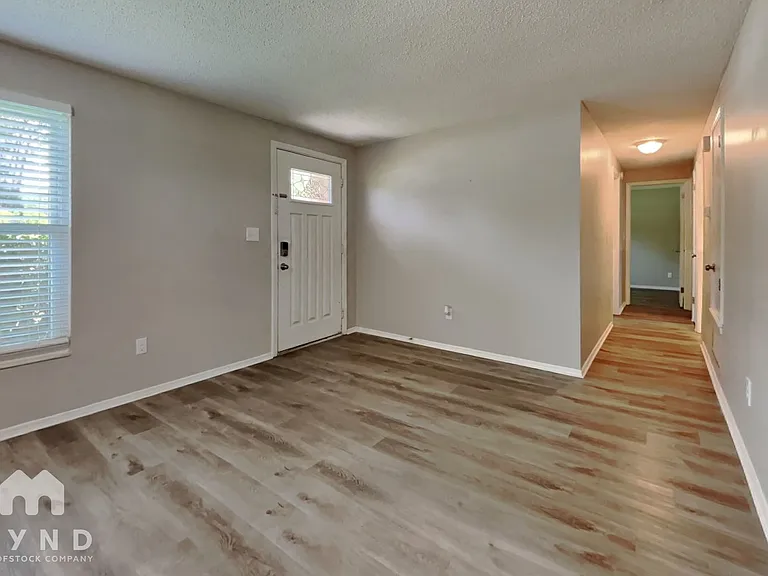 1669 Mary Beth Dr — Photo 6
