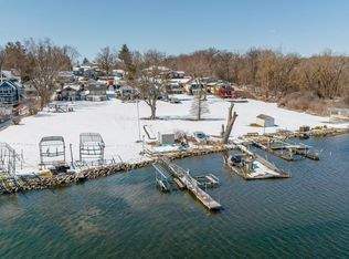 3908 Country Lane Dr, Delavan, WI 53115