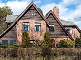 20 Cushing St, Newton, MA 02461