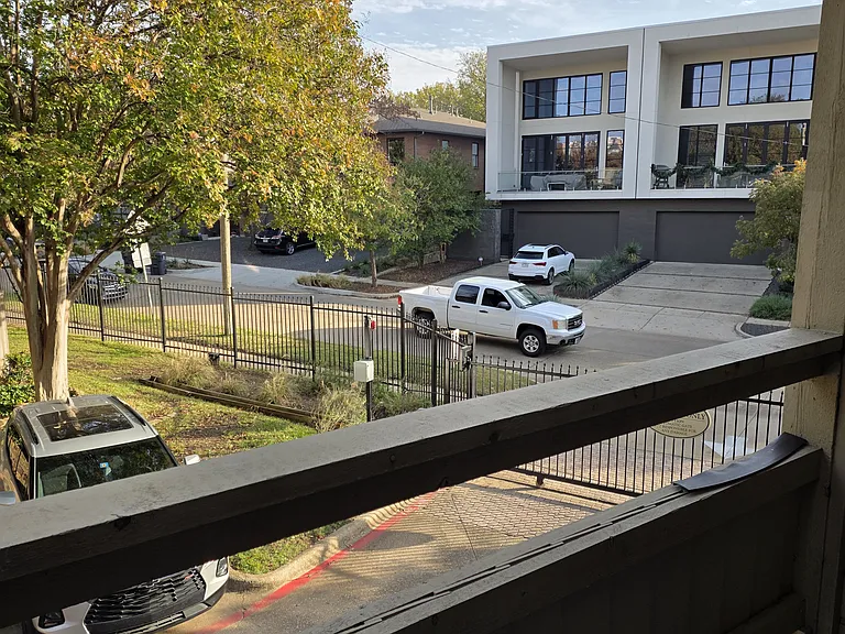 5200 Martel Ave #41 — Photo 8