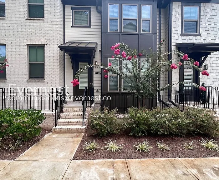2114 Emmet Park Ln #108 — Photo 1