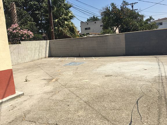 5th image of 8312 S Broadway