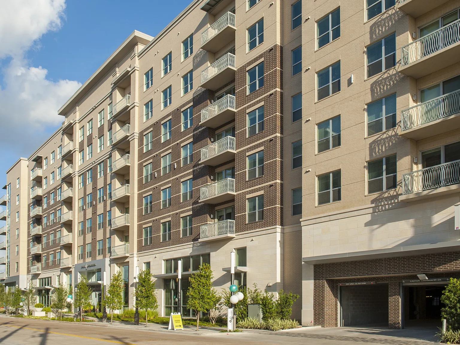 Pearl Residences — Photo 2