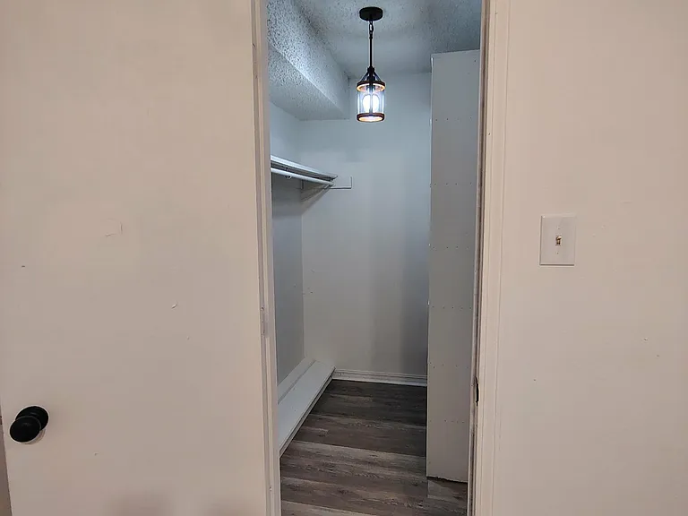 3129 Glen Flora Way — Photo 10