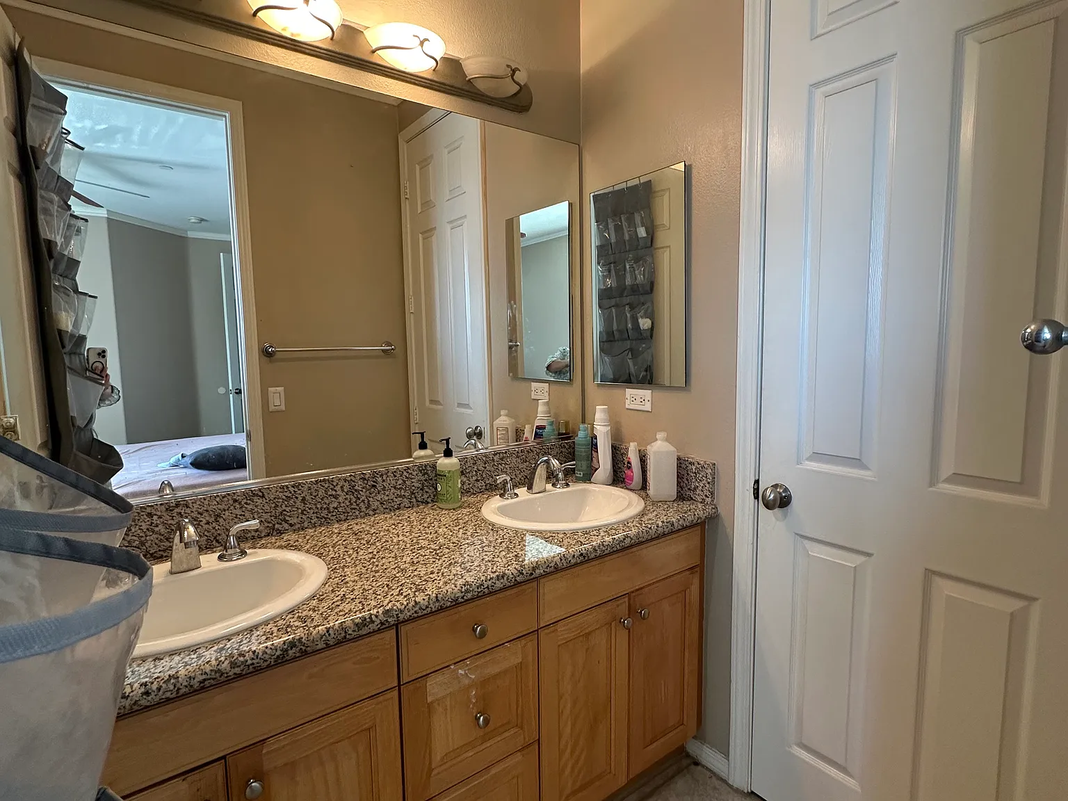 1 bed, 3800 sqft, $1,000 — Photo 3