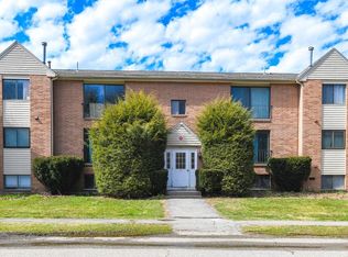 1 Brookside Dr APT 12, Exeter, NH 03833