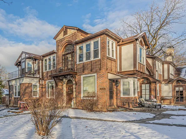 1153 Saint Johns Ave #F, Highland Park, IL 60035