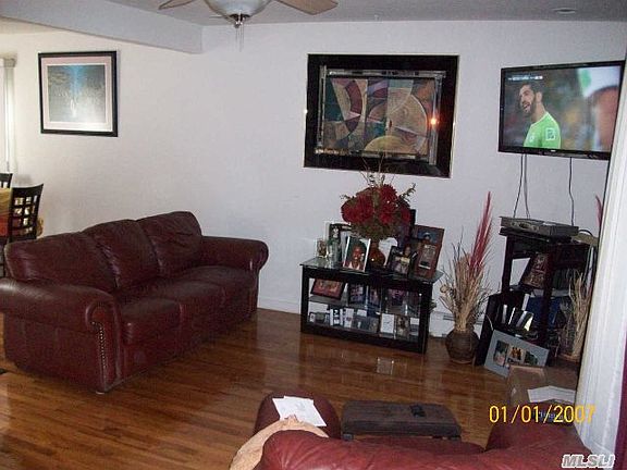 3rd image of 830 Mount Ave