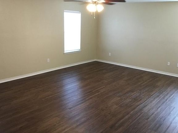 3rd image of 4930 Texas Ave