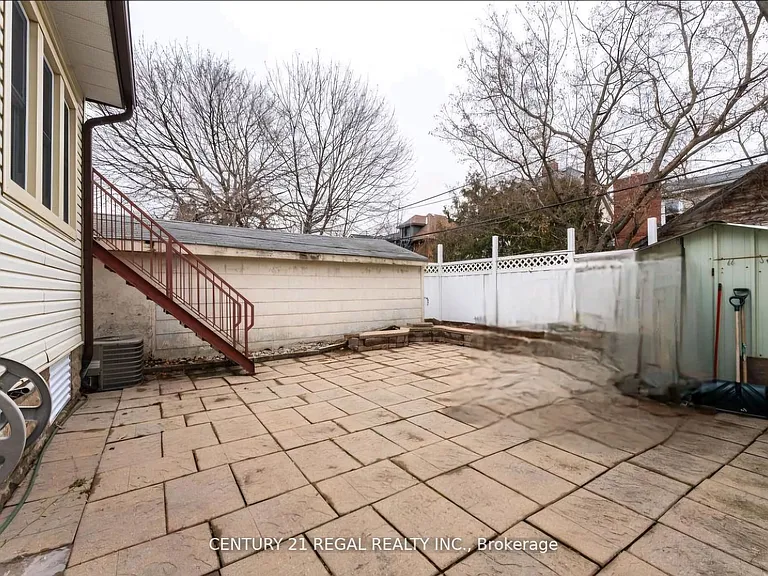 133 Eastbourne Ave #MAIN — Photo 6