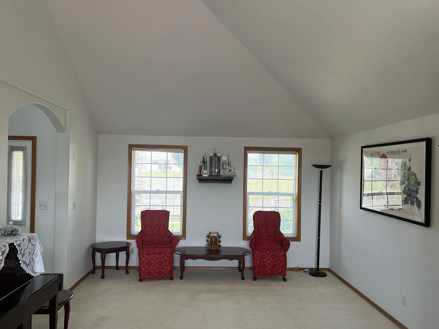 4 bed, 2023 sqft, $2,699 — Photo 3