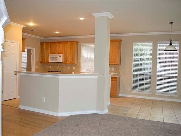 5th image of 931 Noble Ave