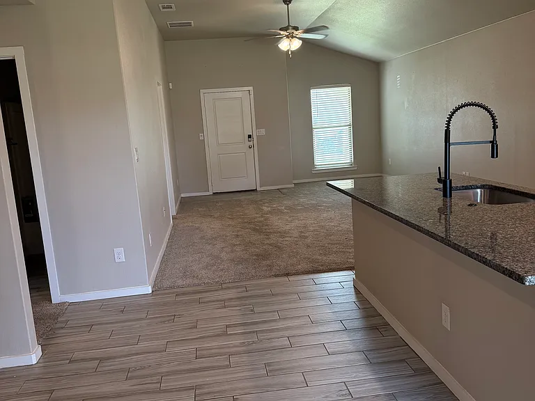 2901 Urbana Ave — Photo 18