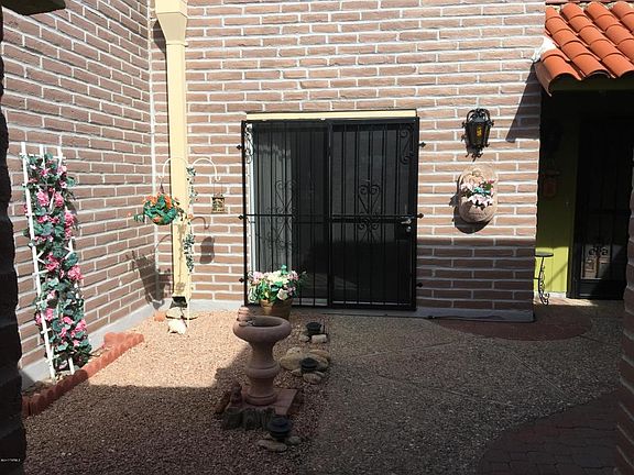 4th image of 8419 N Calle Tioga