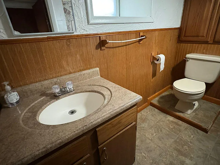 727 N Alvord St #BASEMENT — Photo 19