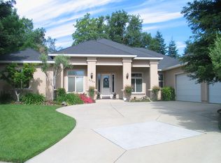 2724 Madison River Dr, Redding, CA 96002