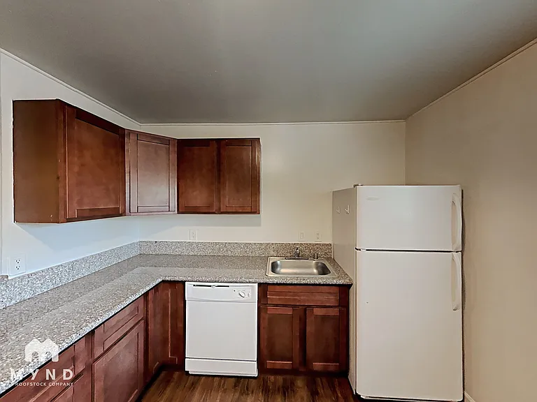 17 Garrison Dr #17 — Photo 6