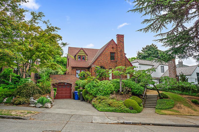 1st image of 4208 51st Ave NE