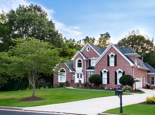 2048 Burgundy Dr, Braselton, GA