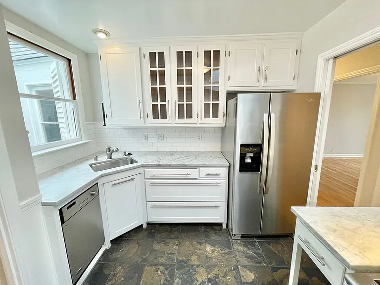 2151 18th Ave — Photo 11