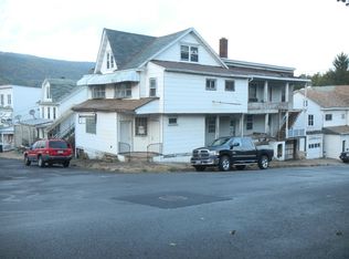 251 S 4th St #1, Shamokin, PA 17872