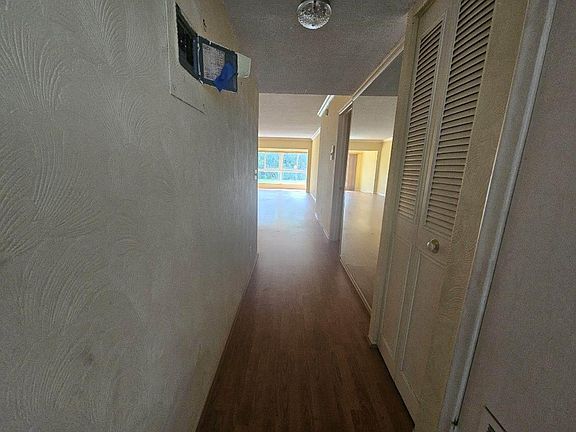 2nd image of 3401 Spanish Trail #152