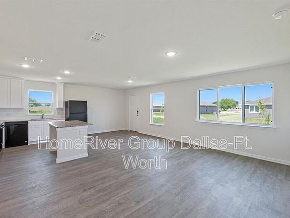 4th image of 146 Loon Bay Dr