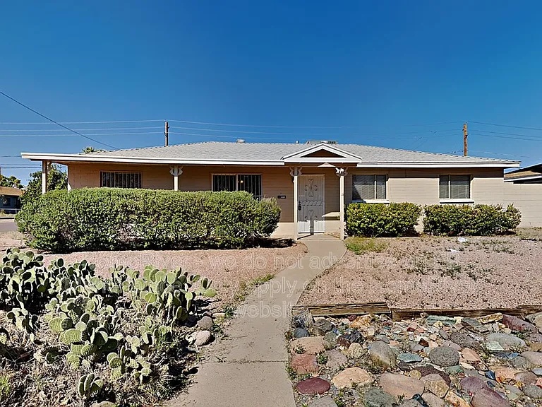 3212 W Marshall Ave — Photo 1