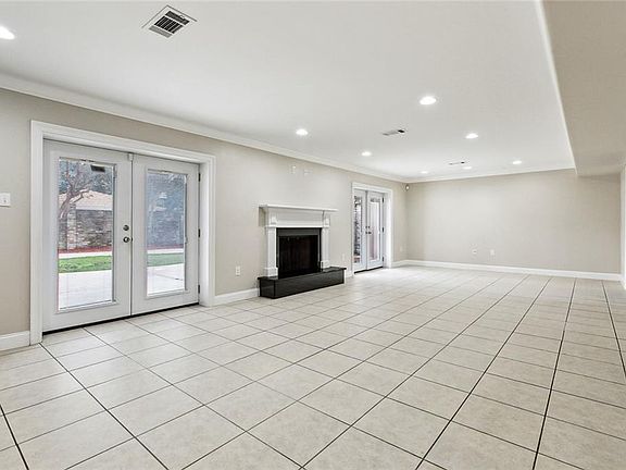 4th image of 3730 Jean Pl