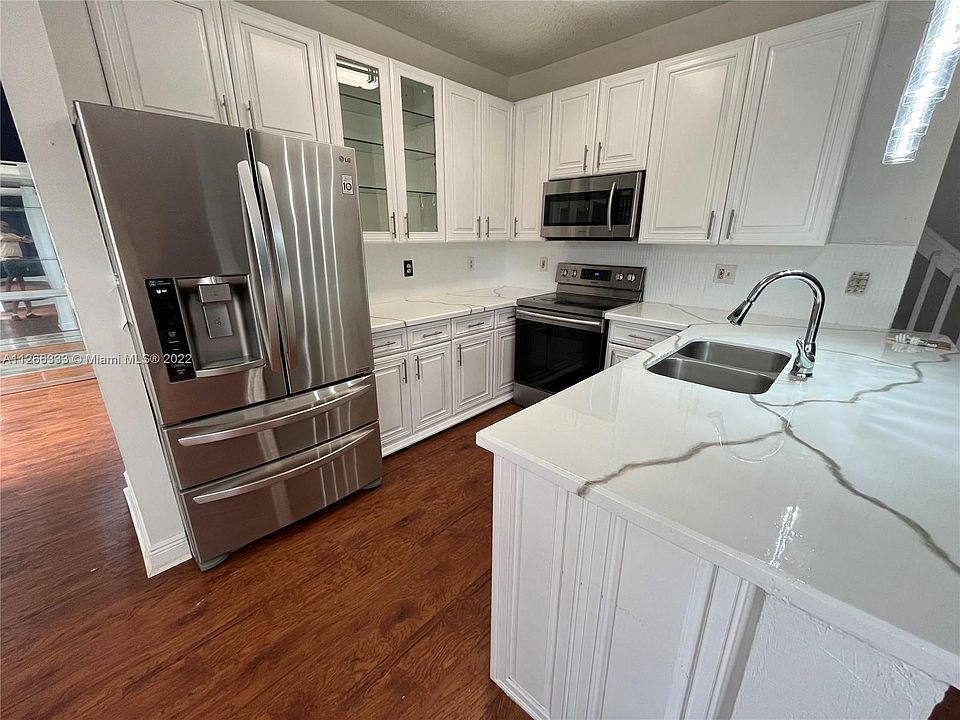 1st image of 1212 NW 159th Ln #212