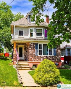 544 Pine St, Catasauqua, PA, 18032