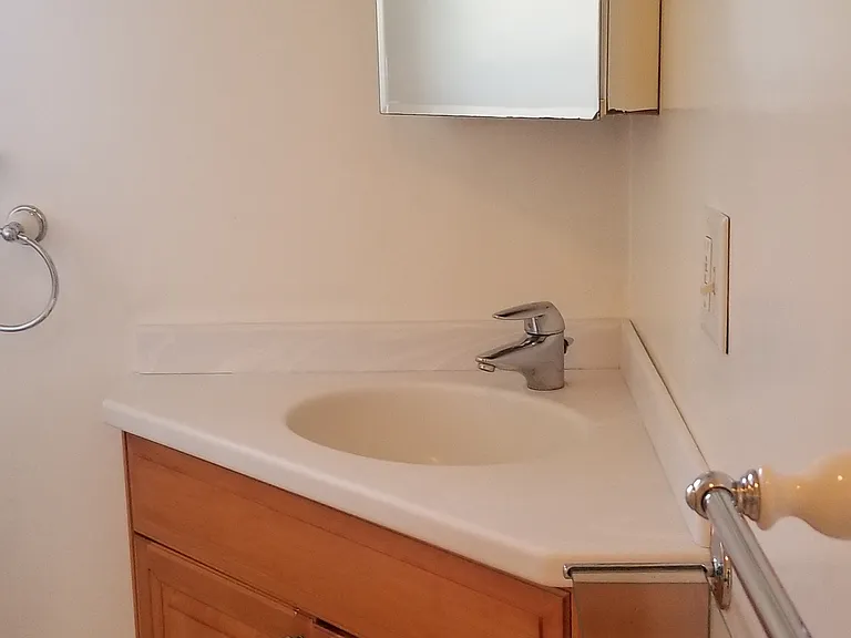 14 Forest Ave #2 — Photo 10