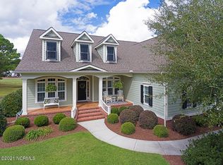 2886 Saint James Dr SE, Southport, NC 28461