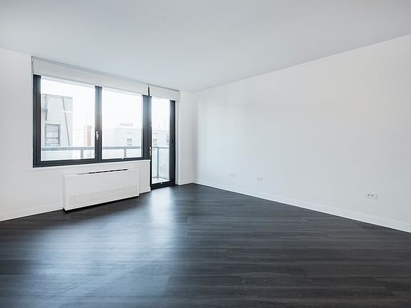 3rd image of 250 E Houston St APT 5L