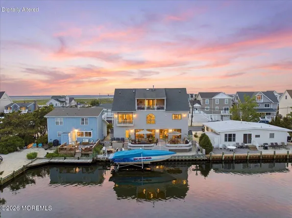 402 Daytona Dr, Lavallette, NJ 08735
