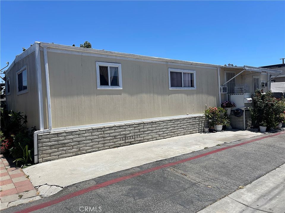 2nd image of 6665 Long Beach Blvd Space D34