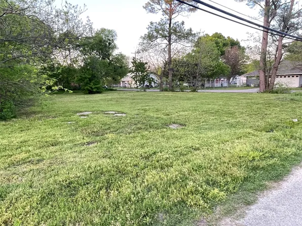 4604 Sunset St, Greenville, TX 75401