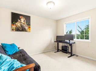 8219 NE 187th Way #3, Kenmore, WA 98028