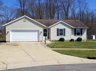 53804 Westmoreland Ct, South Bend, IN 46628