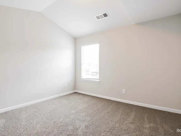 320 Fern Ct — Photo 12