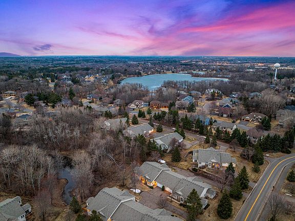 3rd image of 150 Wedgewood Dr