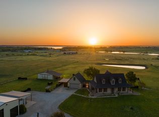 1691 Lawlis Ln, Sanger, TX 76266